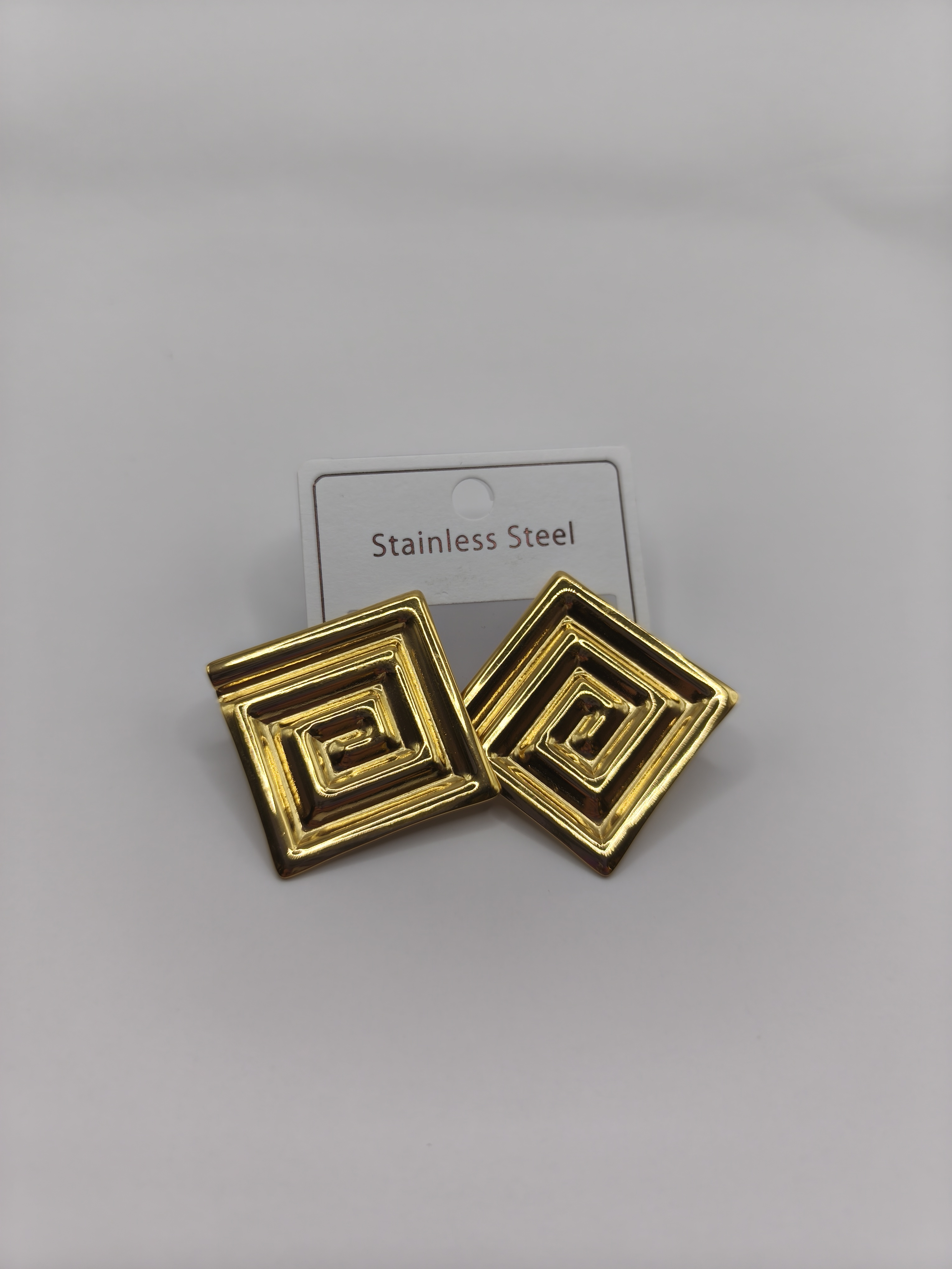 Ατσαλινα Σκουλαρικια